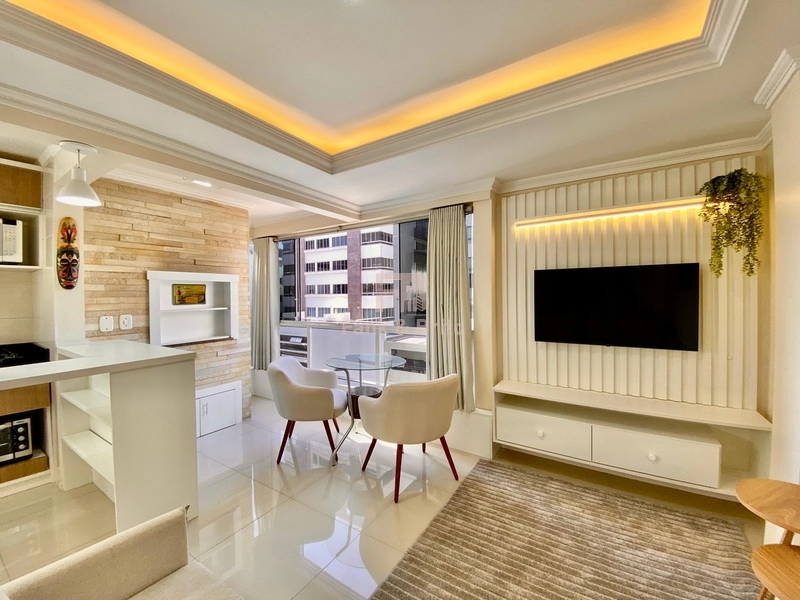 MOBILIADO E DECORADO NO CENTRO.: 4ª foto da galeria de imagens do imóvel