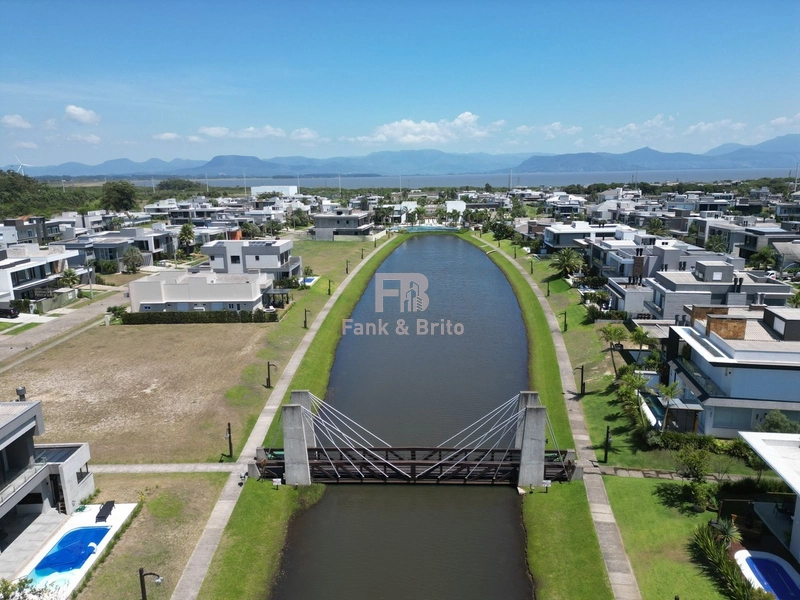 Venda de Terreno de 343m²: 6ª foto da galeria de imagens do imóvel