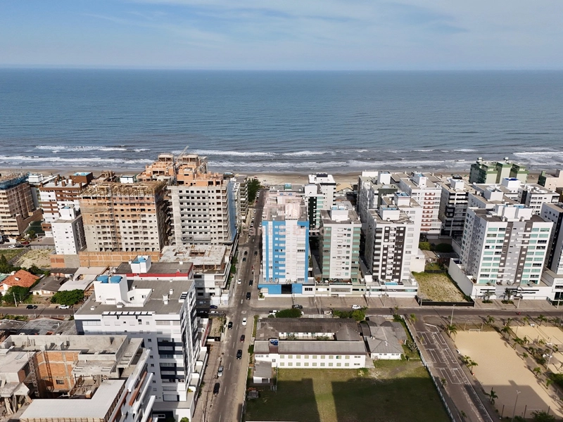 FRENTE PRAÇA.: 25ª foto da galeria de imagens do imóvel