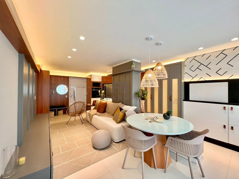 VENDE APARTAMENTO DOIS DORMITÓRIOS UMA QUADRA DO MAR: 8ª foto da galeria de imagens do imóvel