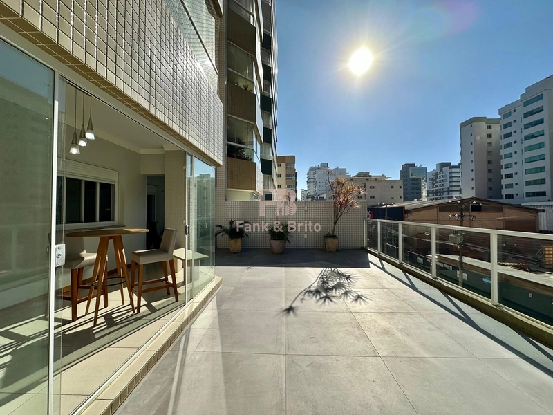 MOBILIADO E DECORADO COM TERRAÇO: 3ª foto da galeria de imagens do imóvel