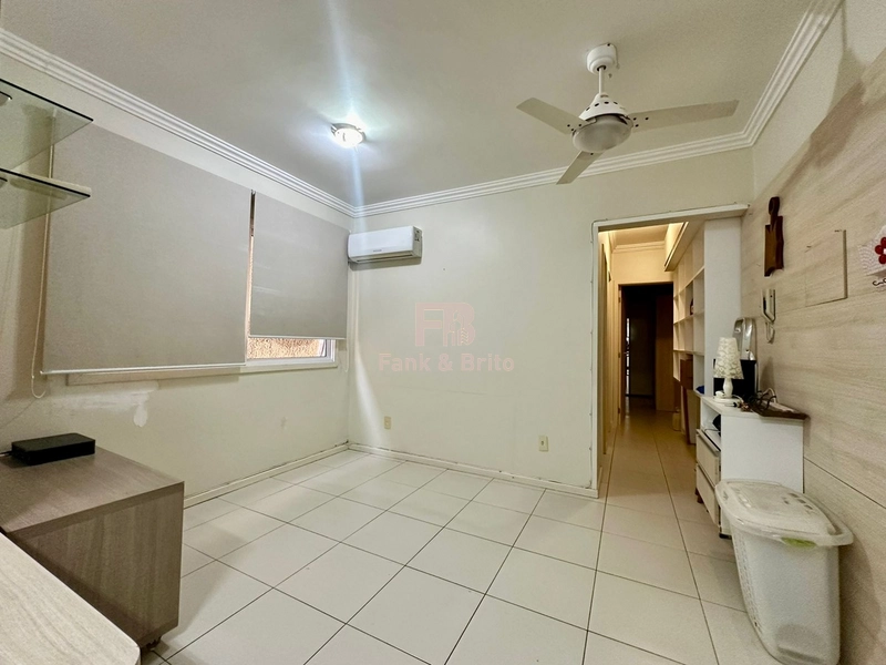 CENTRO DE CAPÃO, SALÃO DE FESTAS, 02 DORMITÓRIOS, 04 QUADRAS DO MAR.: 1ª foto da galeria de imagens do imóvel