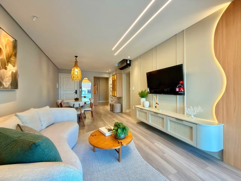 APARTAMENTO À VENDA COM VISTA ETERNA PARA O MAR: 3ª foto da galeria de imagens do imóvel