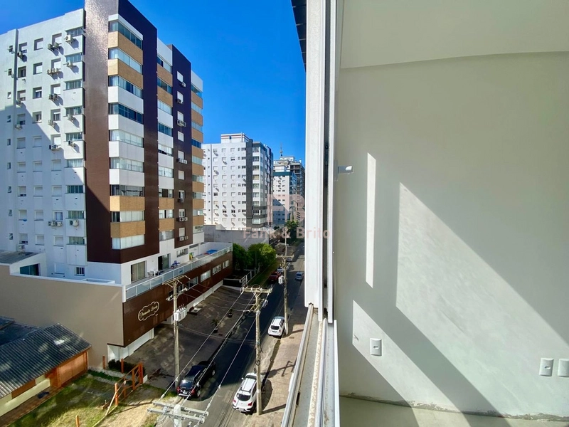Apartamento novo, uma quadra do mar!: 3ª foto da galeria de imagens do imóvel