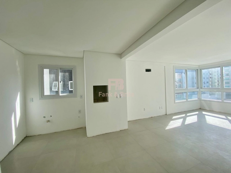 Apartamento novo, uma quadra do mar!: 4ª foto da galeria de imagens do imóvel