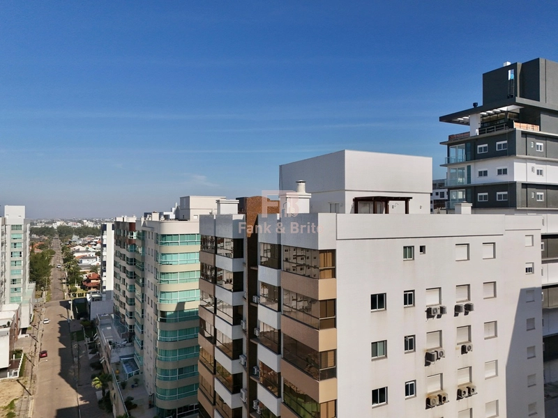3 dormitórios a uma quadra do mar: 28ª foto da galeria de imagens do imóvel