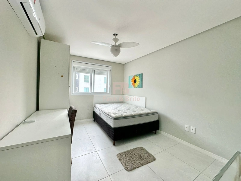 3 dormitórios a uma quadra do mar: 14ª foto da galeria de imagens do imóvel