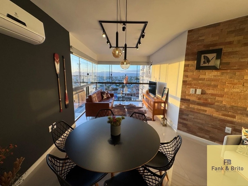 Lindo apartamento mobiliado e decorado, no bairro Navegantes!: 2ª foto da galeria de imagens do imóvel