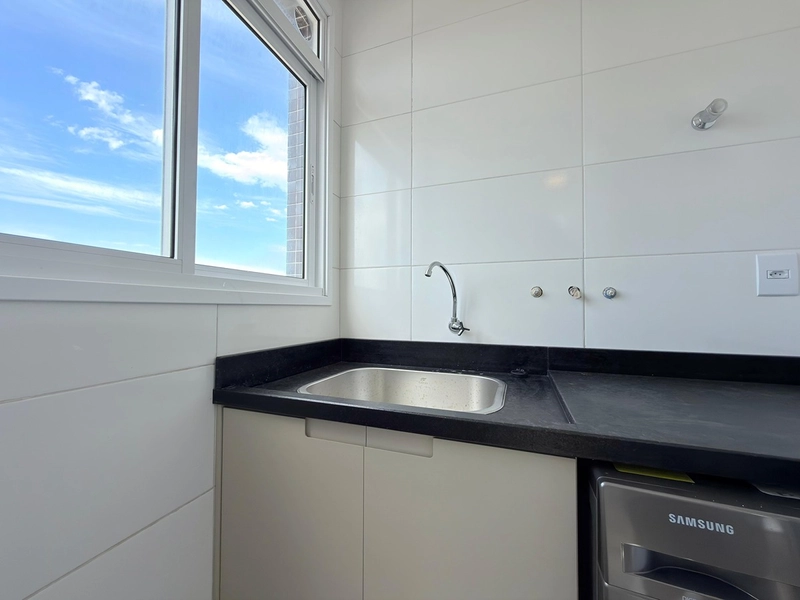 MOBILIADO E DECORADO COM SACADA DE FRENTE.: 14ª foto da galeria de imagens do imóvel