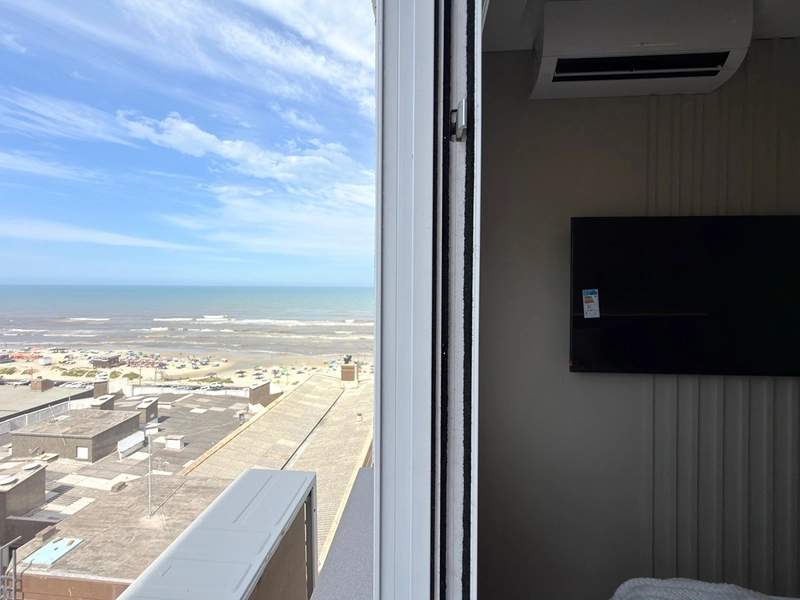 MOBILIADO E DECORADO COM SACADA DE FRENTE.: 28ª foto da galeria de imagens do imóvel