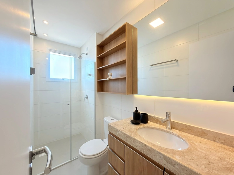 MOBILIADO E DECORADO COM SACADA DE FRENTE.: 22ª foto da galeria de imagens do imóvel