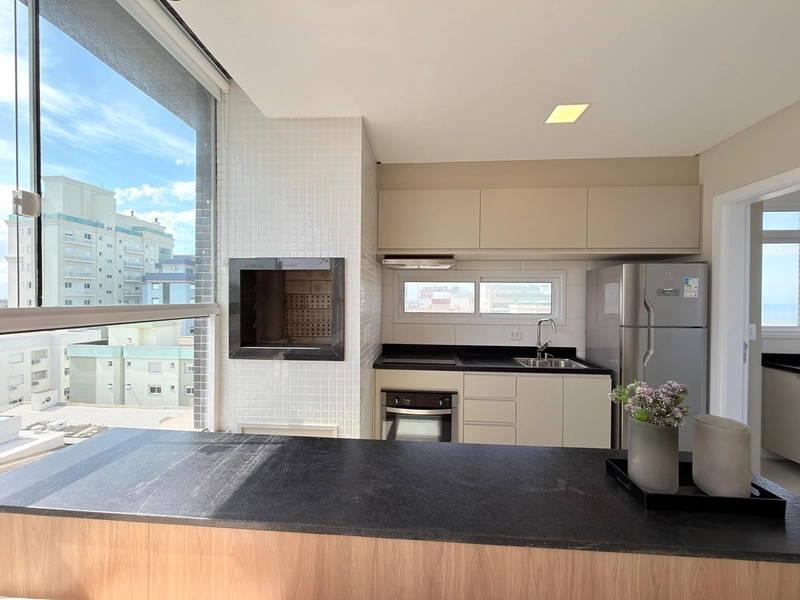 MOBILIADO E DECORADO COM SACADA DE FRENTE.: 11ª foto da galeria de imagens do imóvel