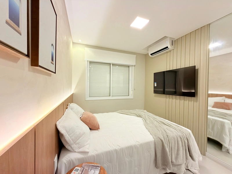 MOBILIADO E DECORADO COM SACADA DE FRENTE.: 25ª foto da galeria de imagens do imóvel