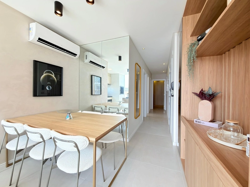 MOBILIADO E DECORADO COM SACADA DE FRENTE.: 19ª foto da galeria de imagens do imóvel