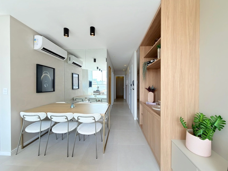 MOBILIADO E DECORADO COM SACADA DE FRENTE.: 10ª foto da galeria de imagens do imóvel