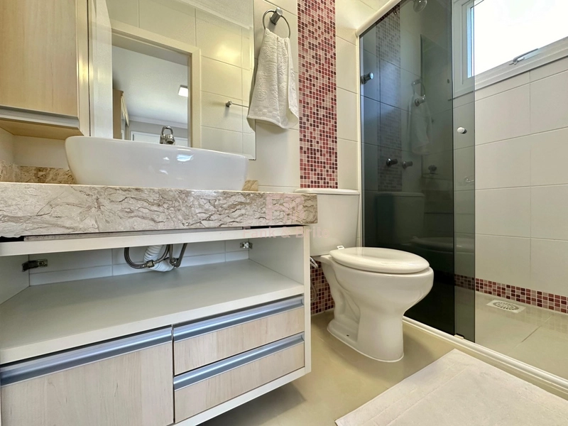 SOBRADO COM SALÃO DE FESTAS.: 23ª foto da galeria de imagens do imóvel