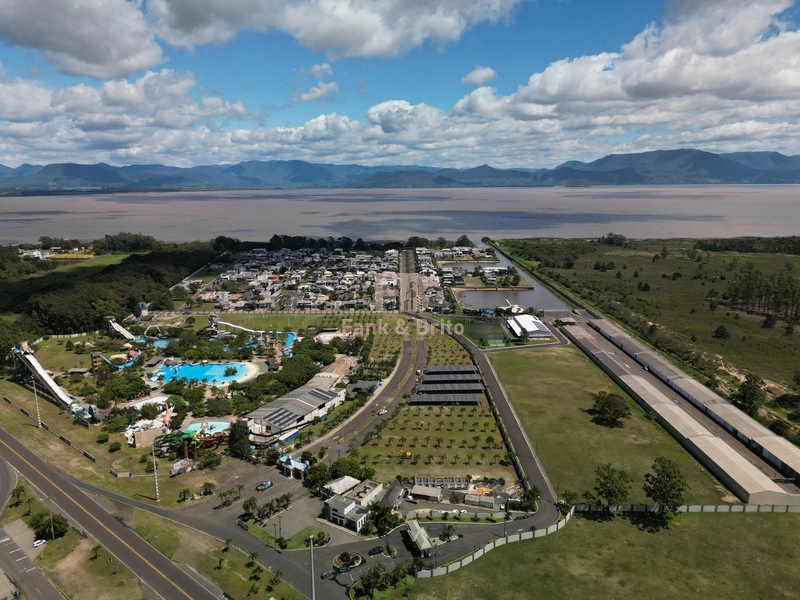 SOBRADO COM SALÃO DE FESTAS.: 29ª foto da galeria de imagens do imóvel