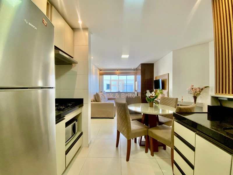 UMA QUADRA DO MAR, REGIÃO DE ALTA VALORIZAÇÃO IMOBILIÁRIA!: 5ª foto da galeria de imagens do imóvel