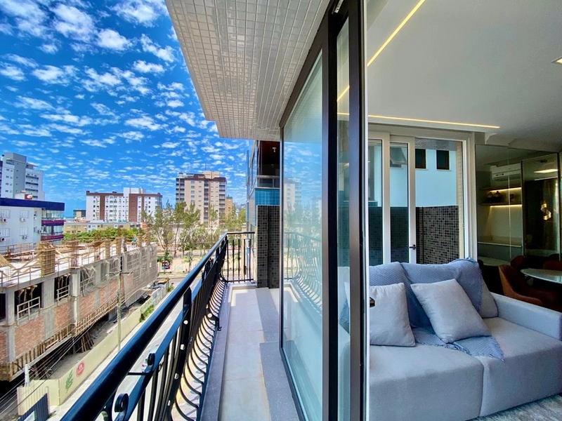 APARTAMENTO AO LADO DA PRAÇA FLAVIO BOIANOVSKI, DUAS QUADRAS DO MAR!: 11ª foto da galeria de imagens do imóvel