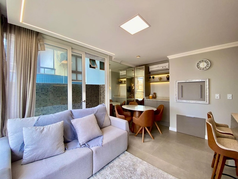 APARTAMENTO AO LADO DA PRAÇA FLAVIO BOIANOVSKI, DUAS QUADRAS DO MAR!: 17ª foto da galeria de imagens do imóvel