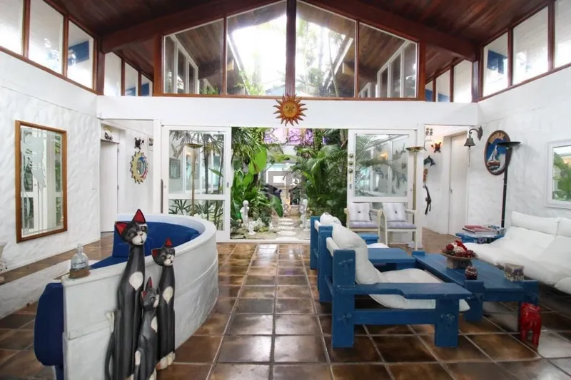 CASA DE 5 DORMITÓRIOS A VENDA: 2ª foto da galeria de imagens do imóvel