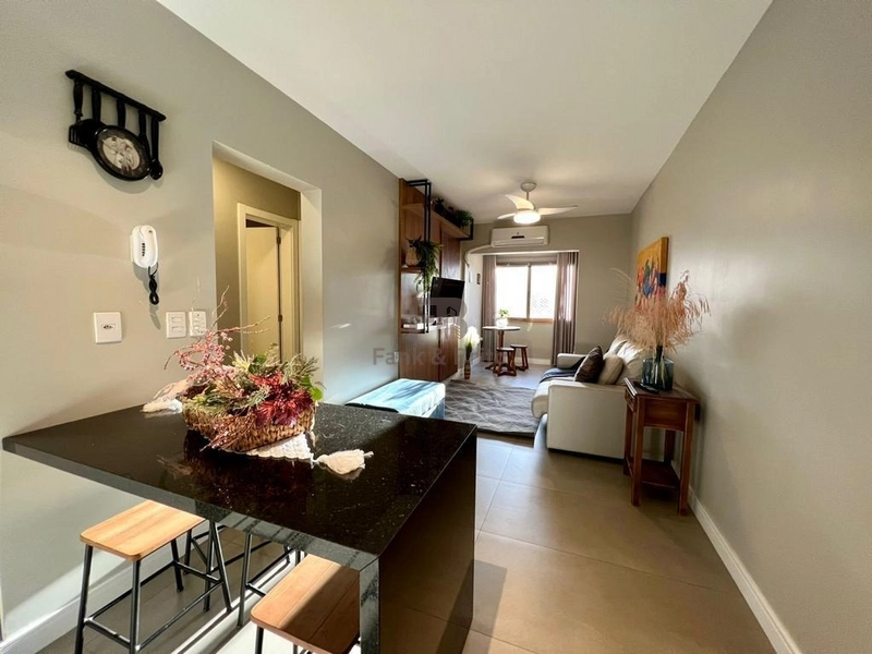 APARTAMENTO BEM MOBILIADO COM VISTA LIBERADA: 3ª foto da galeria de imagens do imóvel