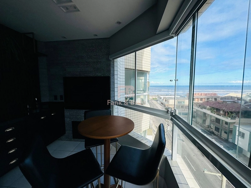 VENDE APARTAMENTO NOVO POUCOS METROS DO MAR BEM MOBILIADO: 10ª foto da galeria de imagens do imóvel