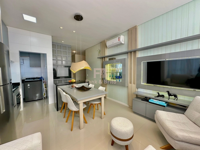 Belo Apartamento Mobiliado e Decorado - 2 Dormitórios (1 Suíte): 5ª foto da galeria de imagens do imóvel