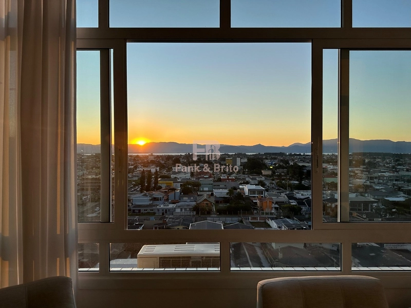 Belo Apartamento Mobiliado e Decorado - 2 Dormitórios (1 Suíte): 30ª foto da galeria de imagens do imóvel