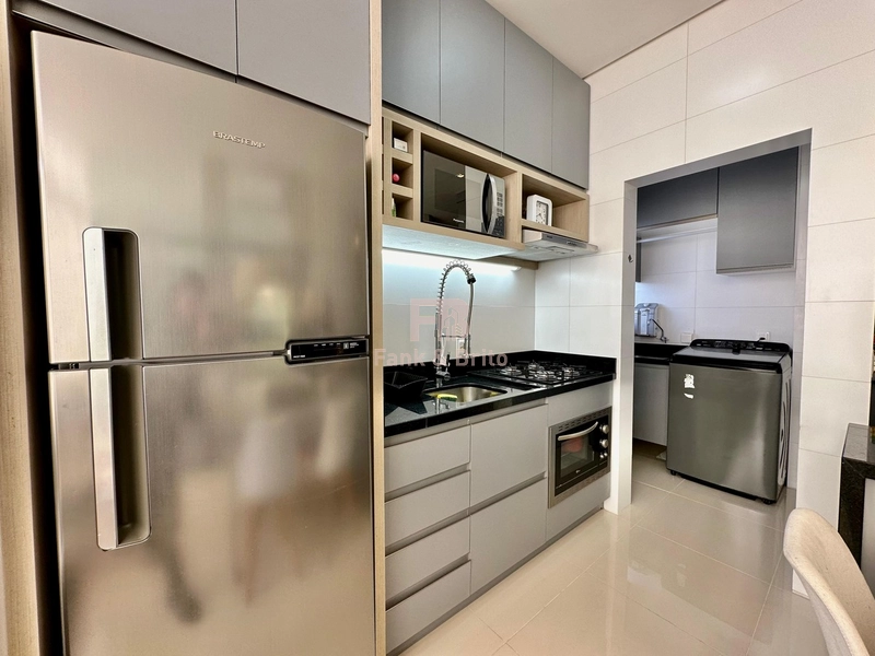 Belo Apartamento Mobiliado e Decorado - 2 Dormitórios (1 Suíte): 15ª foto da galeria de imagens do imóvel