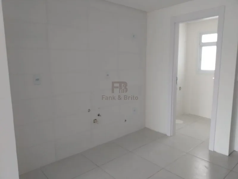 APARTAMENTO A VENDA DE FRENTE PARA A PRAÇA EM CAPÃO DA CANOA: 2ª foto da galeria de imagens do imóvel