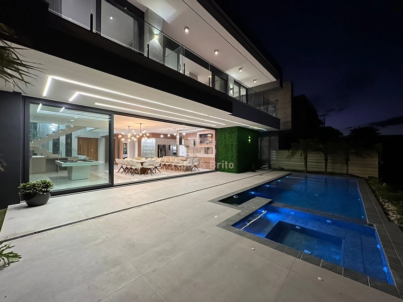 RESIDÊNCIA DE ESQUINA NO CONDOMÍNIO SENSE - LUXO E REQUINTE: 35ª foto da galeria de imagens do imóvel