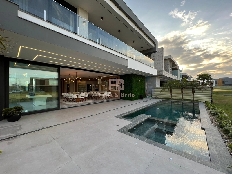 RESIDÊNCIA DE ESQUINA NO CONDOMÍNIO SENSE - LUXO E REQUINTE: 25ª foto da galeria de imagens do imóvel