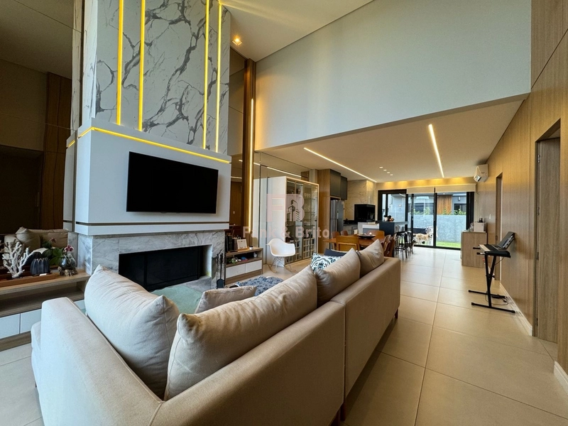 CASA TÉRRA  A VENDA EM CONDOMÍNIO FECHADO: 2ª foto da galeria de imagens do imóvel