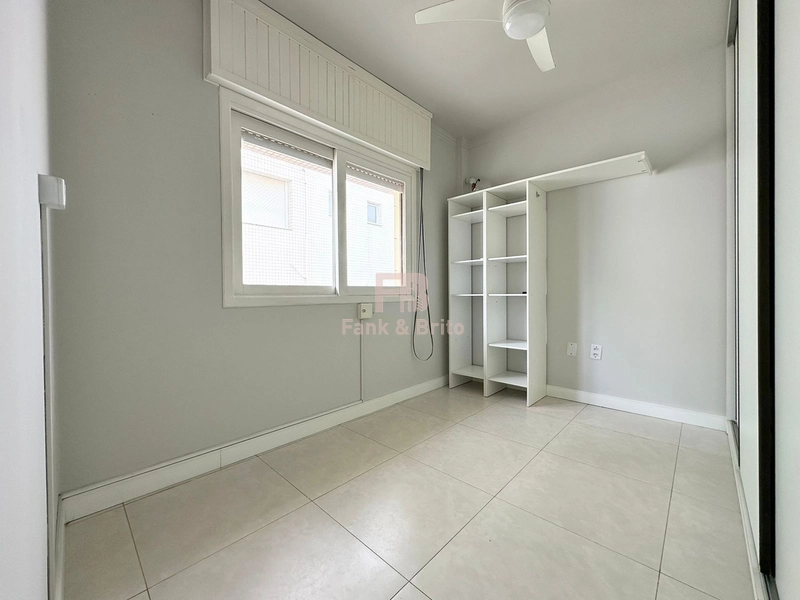 APARTAMENTO DE 2 DORMITÓRIOS A VENDA A POUCOS METROS DO MAR EM CAPÃO: 8ª foto da galeria de imagens do imóvel