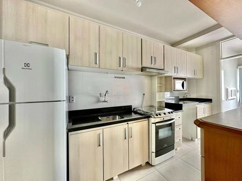 APARTAMENTO DE 2 DORMITÓRIOS A VENDA A POUCOS METROS DO MAR EM CAPÃO: 5ª foto da galeria de imagens do imóvel