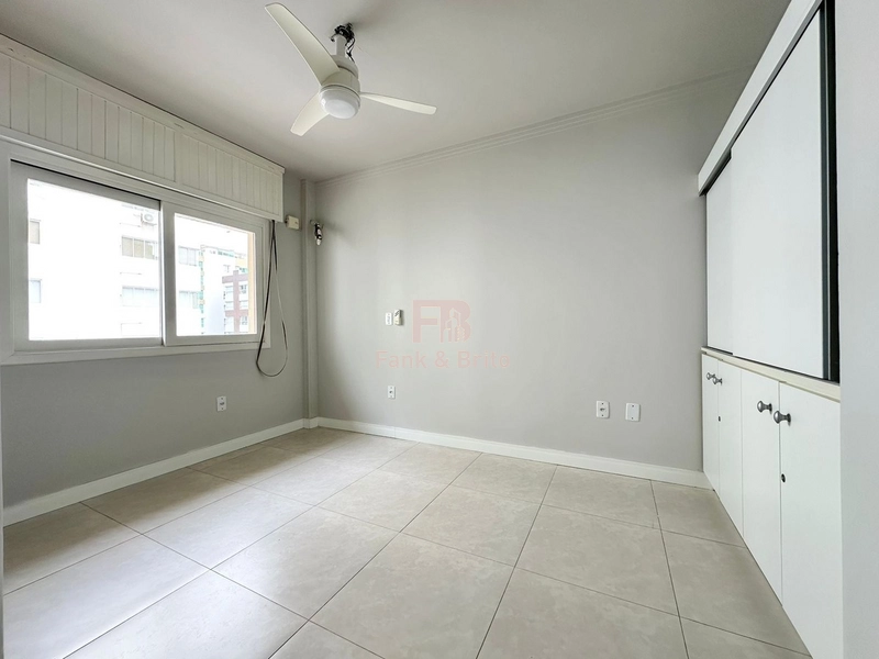 APARTAMENTO DE 2 DORMITÓRIOS A VENDA A POUCOS METROS DO MAR EM CAPÃO: 9ª foto da galeria de imagens do imóvel