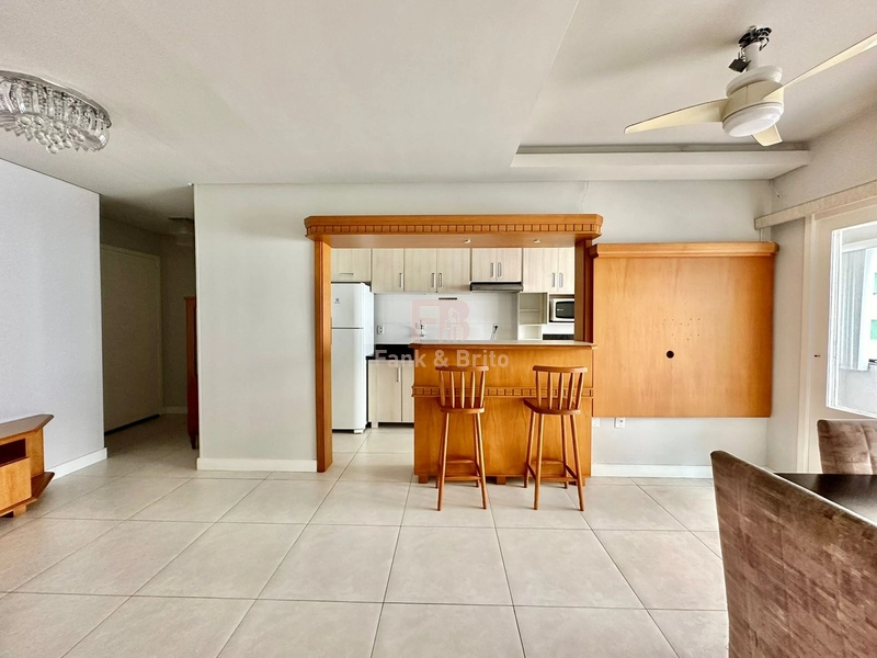 APARTAMENTO DE 2 DORMITÓRIOS A VENDA A POUCOS METROS DO MAR EM CAPÃO: 2ª foto da galeria de imagens do imóvel