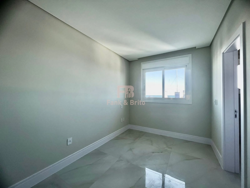 NA ZONA NOBRE DE CAPÃO!!: 4ª foto da galeria de imagens do imóvel