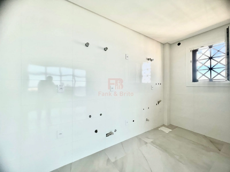 NA ZONA NOBRE DE CAPÃO!!: 8ª foto da galeria de imagens do imóvel