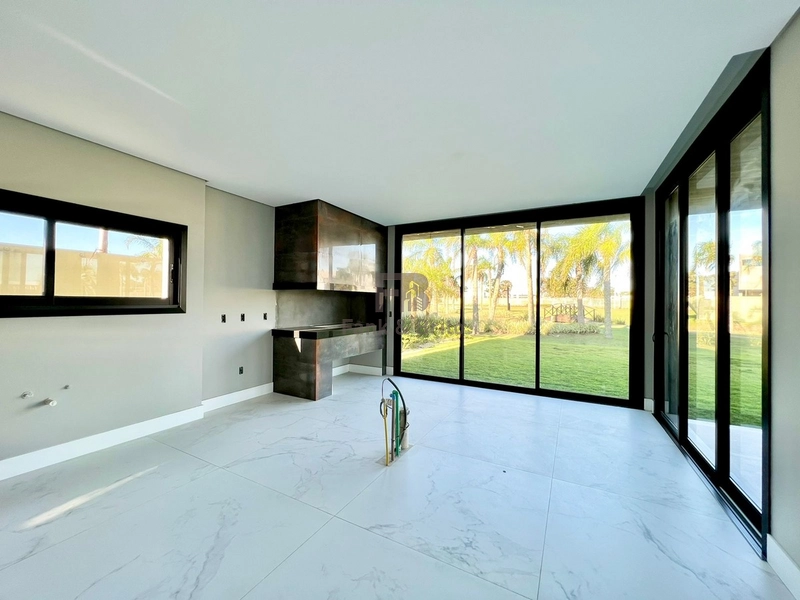 CAPÃO ILHAS RESORT, MANSÃO A BEIRA DA LAGOA DOS QUADROS: 3ª foto da galeria de imagens do imóvel