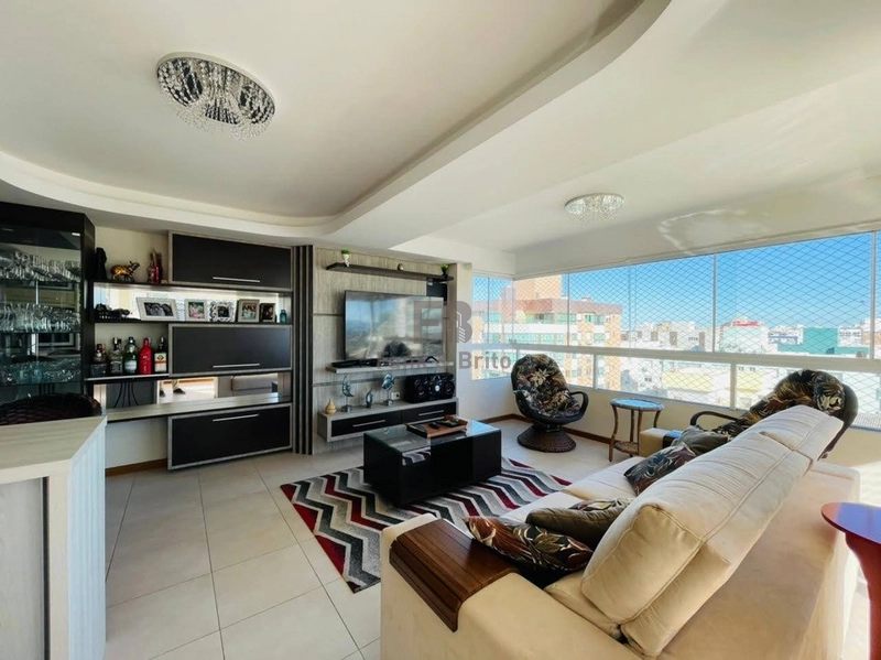 Apartamento com vista para o mar e serra: 6ª foto da galeria de imagens do imóvel