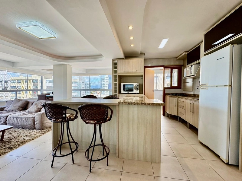 Apartamento com vista para o mar e serra: 4ª foto da galeria de imagens do imóvel