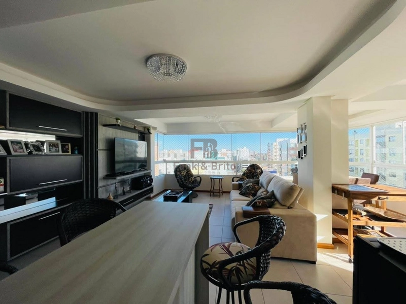 Apartamento com vista para o mar e serra: 7ª foto da galeria de imagens do imóvel