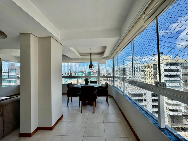 Apartamento com vista para o mar e serra: 10ª foto da galeria de imagens do imóvel