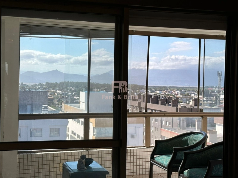 NO CORAÇÃO DE CAPÃO DA CANOA! Junto à praia, 02 box de garagem.: 23ª foto da galeria de imagens do imóvel