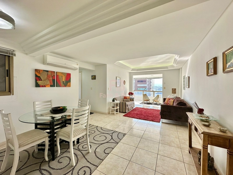 NO CORAÇÃO DE CAPÃO DA CANOA! Junto à praia, 02 box de garagem.: 7ª foto da galeria de imagens do imóvel