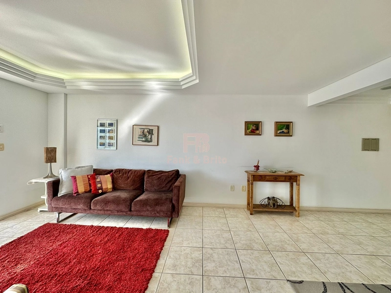 NO CORAÇÃO DE CAPÃO DA CANOA! Junto à praia, 02 box de garagem.: 6ª foto da galeria de imagens do imóvel