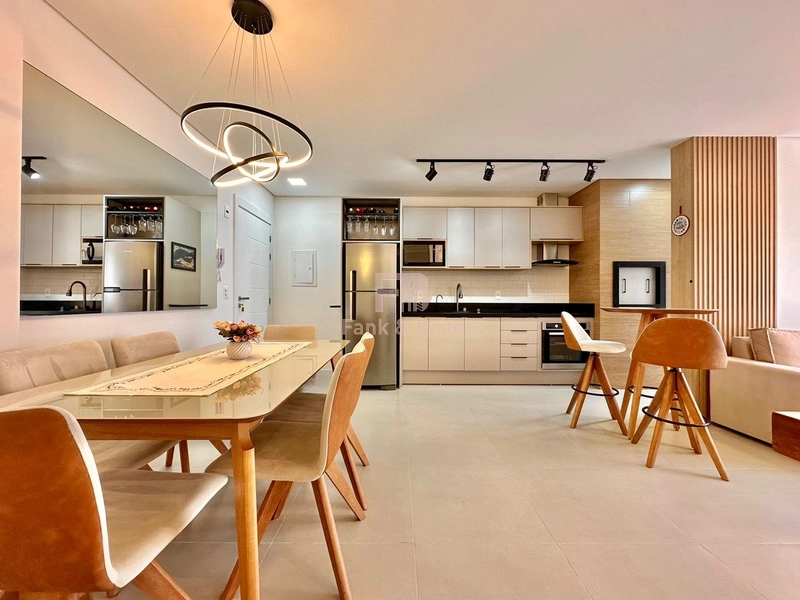 Finamente mobiliado e decorado: 3ª foto da galeria de imagens do imóvel