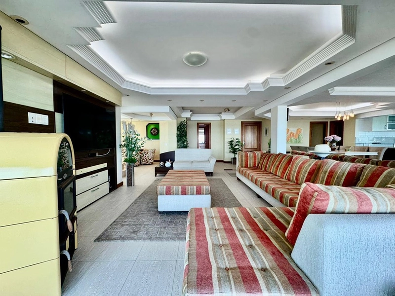 Apartamento com 4 dormitórios na beira mar em Capão da Canoa: 8ª foto da galeria de imagens do imóvel